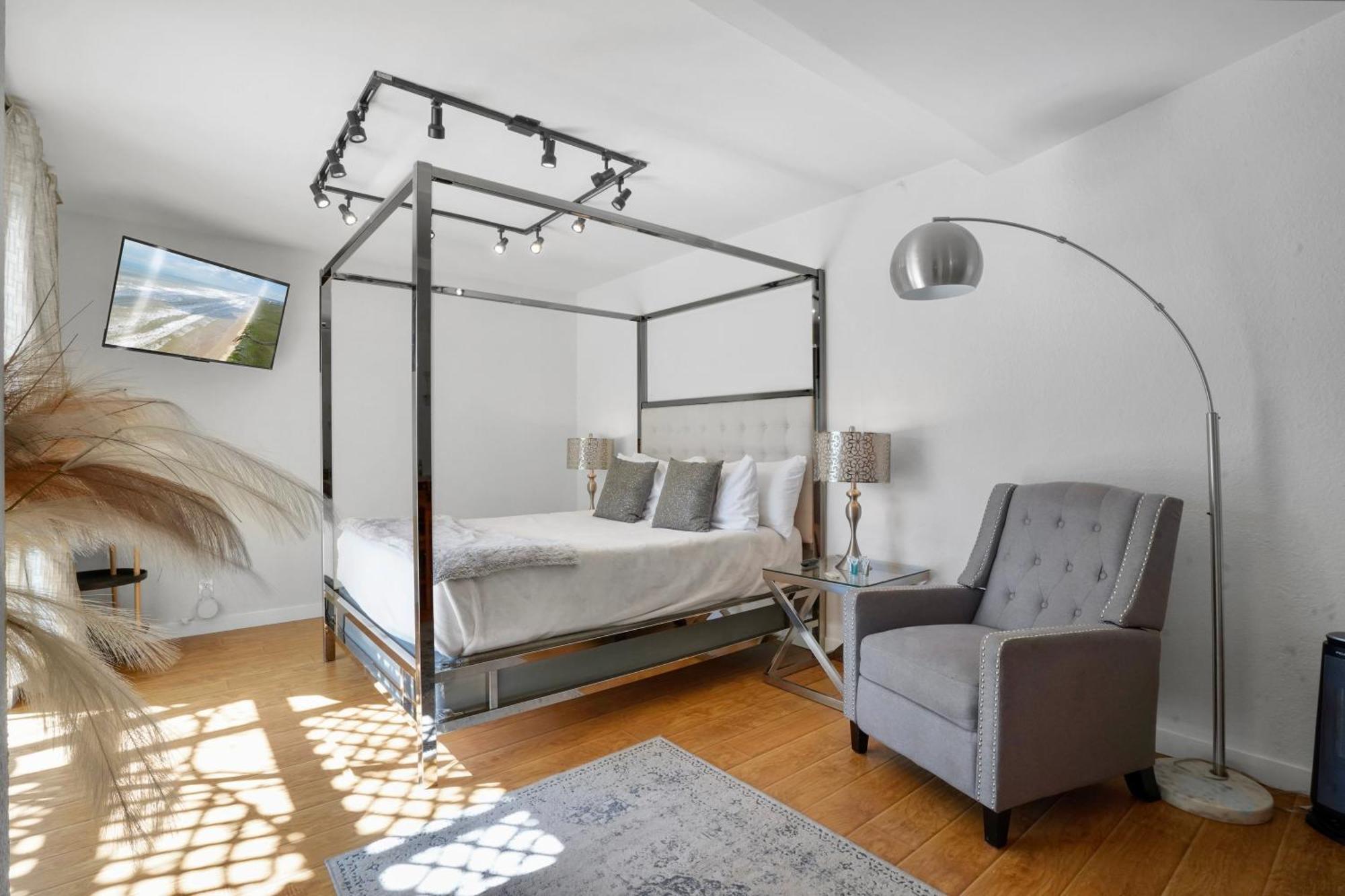 Villa La Verde - Newly Designed 4Br Villa With Pool & Guesthouse By Topanga Los Angeles Bagian luar foto